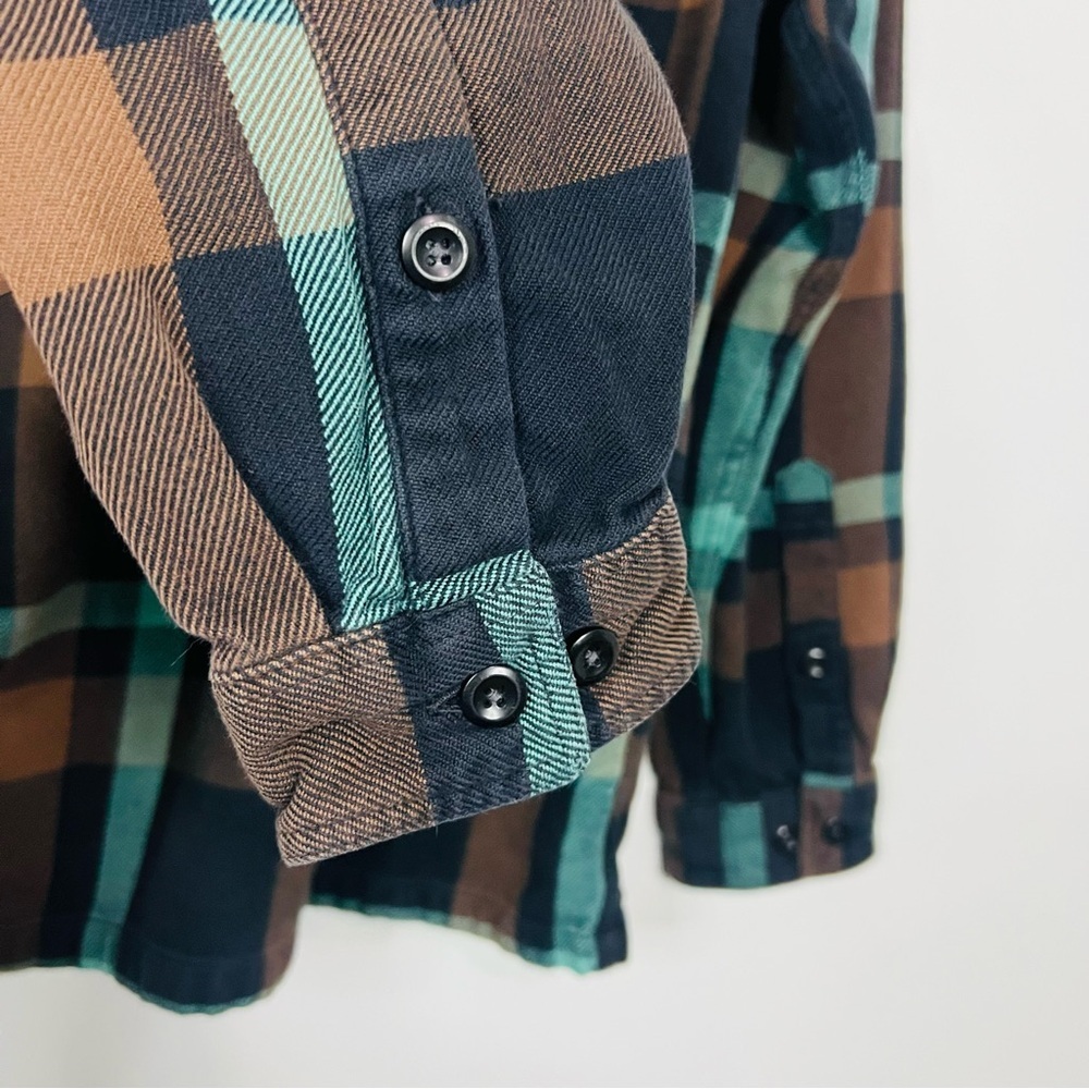 Patagonia Men'sPlaid Shirt Jacket in Brown and Green - Picture 7 of 9